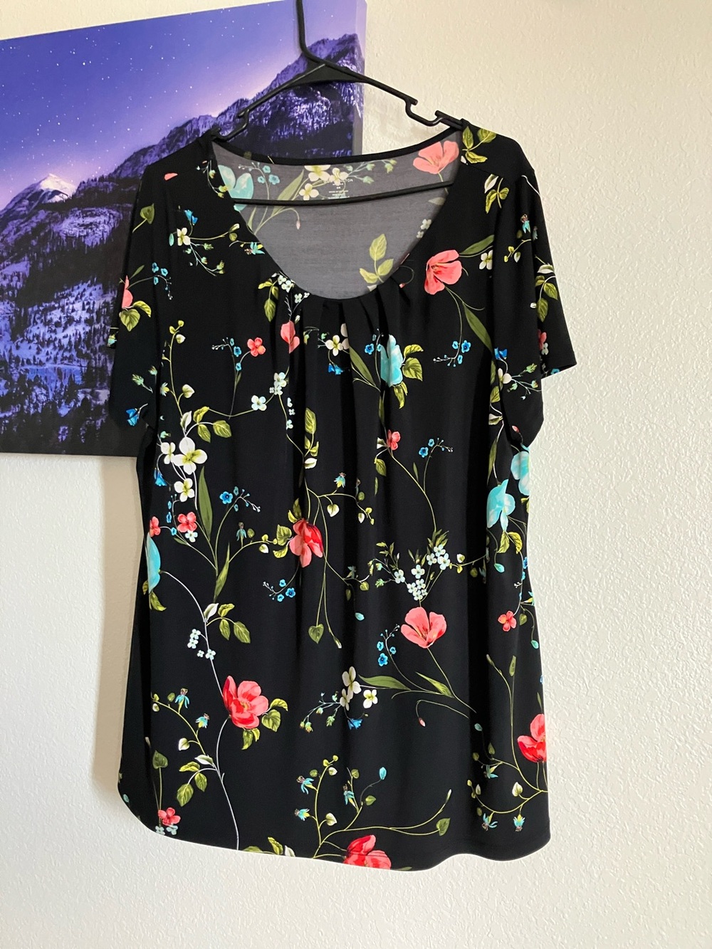 Black Floral Short Sleeve Blouse - Casual Women's Top